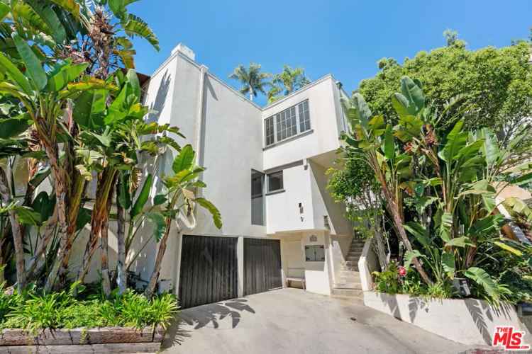 Beverly Hills Contemporary Home 2 Beds 25 Baths City Views