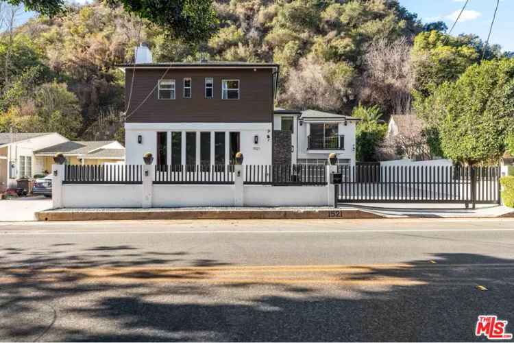 Luxury Benedict Canyon Home 4 Beds 35 Baths Gated Driveway