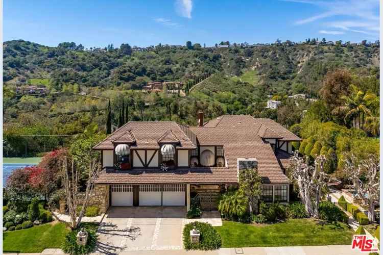 Wallingford Drive Celebrity Enclave 4-Bed 4-Bath Home