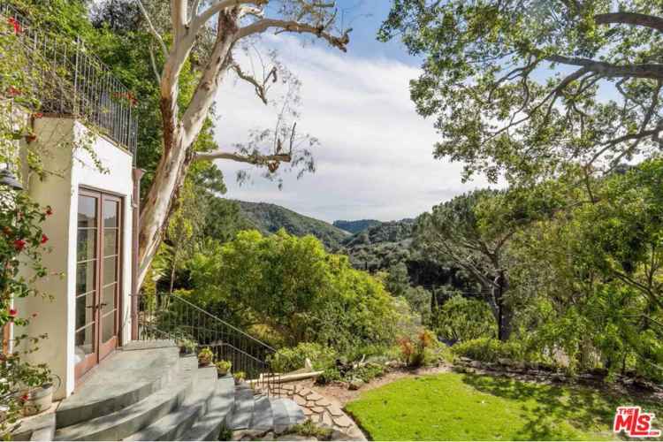 Beverly Hills Canyon Retreat Two Lots Secluded 3-Bed 3-Bath Home