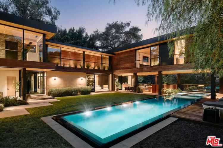 Beverly Hills Modern Sanctuary: 5442 Sq Ft, 3 Bed, 5 Bath