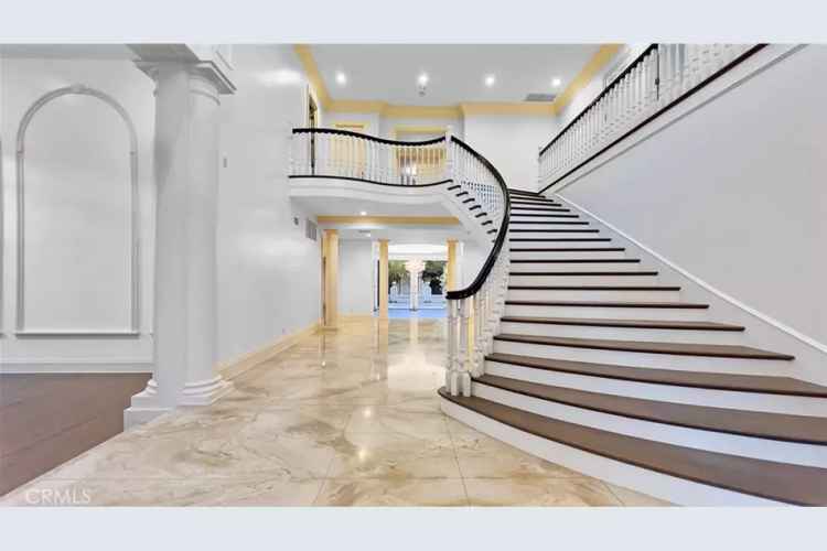 Beverly Hills Luxury Estate: 7400 Sq Ft, 6 Beds, 5.5 Baths, Pool