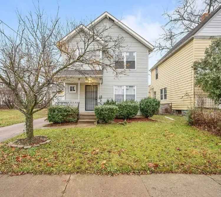 Updated 3-Bed 1.5-Bath Home Near University Circle