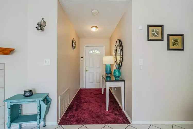 Niceville 4-Bed Home with Luxurious Upgrades and Fantastic Features