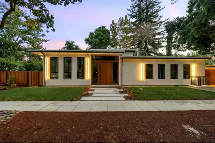 Modern Estate 5 Bedrooms 5213 sq ft 9000+ sq ft Lot Smart Home
