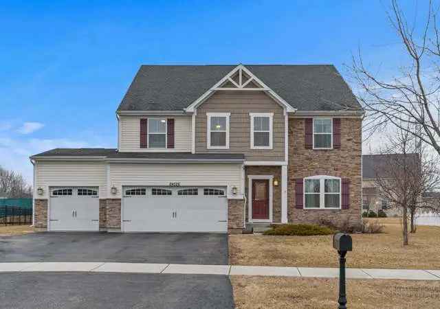 4 Bedroom 4.5 Bathroom Home in Plainfield