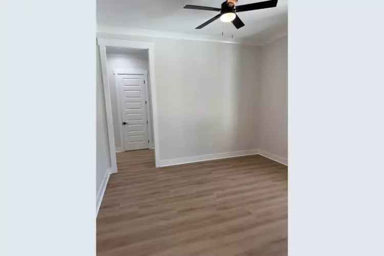 New 4 Bedroom Craftsman Home in Deer Moss Creek