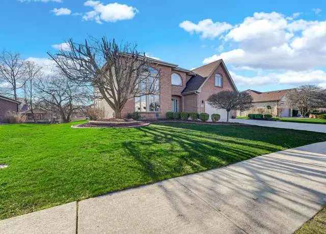 4 Bed 2 Kitchen Home in North Orland
