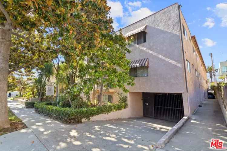 House For Sale , 1518, 10th Street, Santa Monica, California