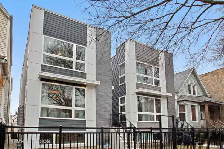 Logan Square Luxury Newer Construction 3-Floor Home