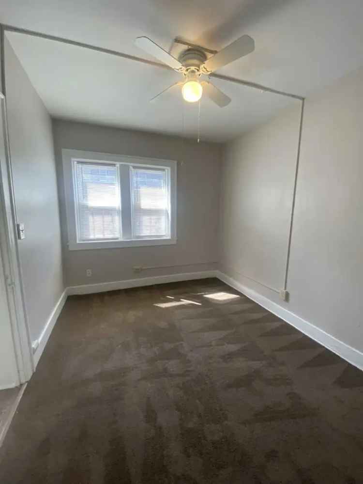 McKenzie Apartments: Updated 1-Bedroom Apartment Near Public Transit