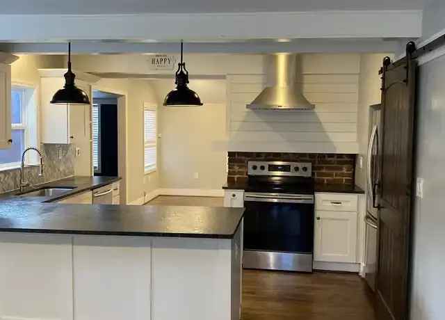 3 Bedroom 2.5 Bath House in Atlanta Oakland City
