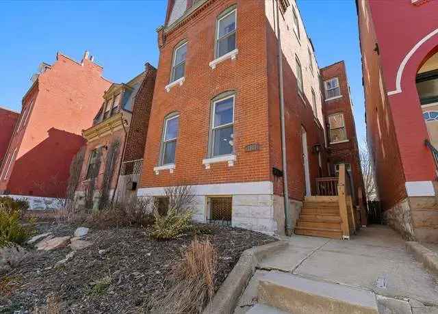 Charming 3-Story Historic Home in Benton Park