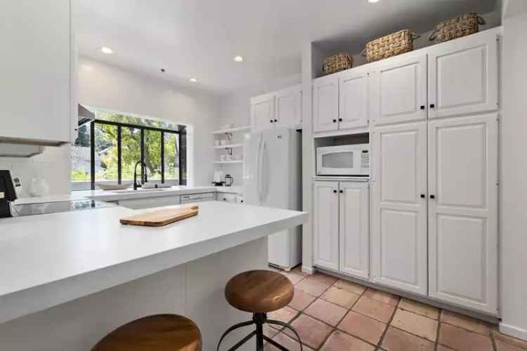 Beautiful 2 Bedroom 2 Bathroom Condo Near Downtown Palo Alto
