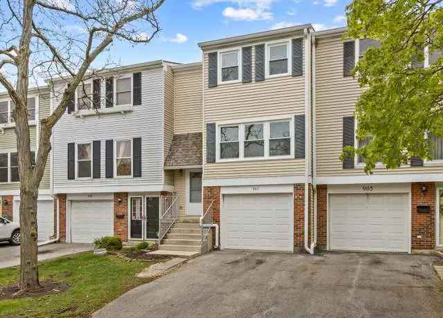 Updated Kent Model Home - New Windows, Carpet, Paint
