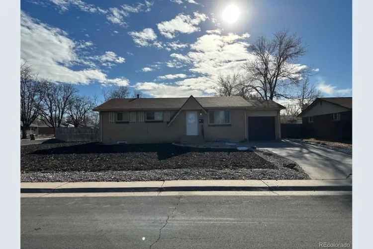 House with Spacious Kitchen Hardwood Floors and Large Basement