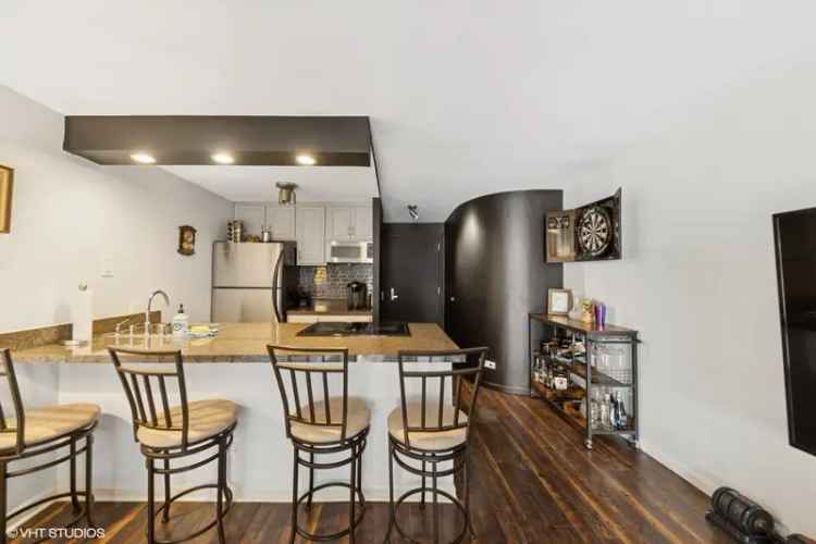 Gold Coast Lofted 1-Bedroom Duplex Condo for Sale