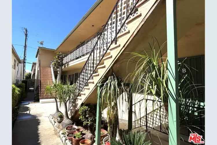 10-Unit Apartment Building Near Santa Monica Blvd