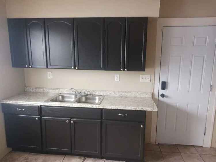 E 135th St 3328 Apartments - Spacious Unit Available