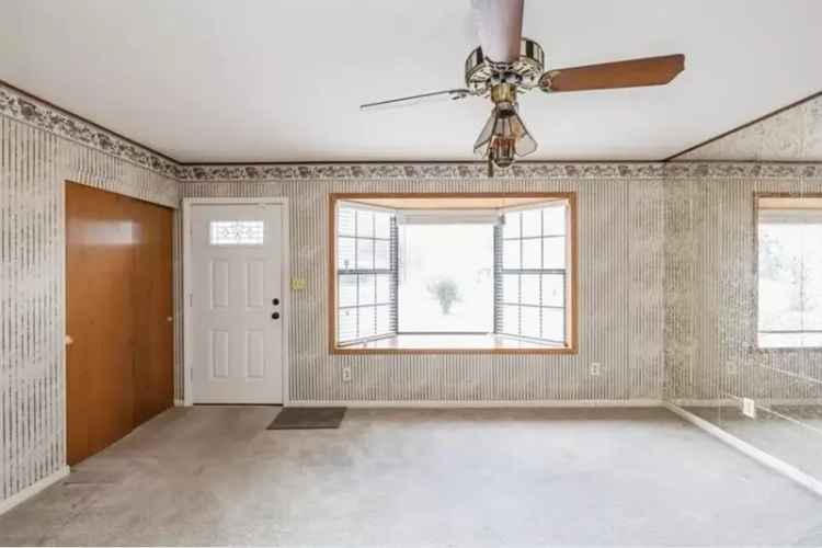 Niceville All Brick Home - Investment Opportunity