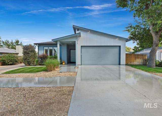 West Boise Charming Home with EV Charging and Backyard Oasis