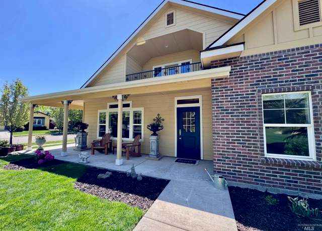Stunning Corner-Lot Custom Home in Hazelwood Village