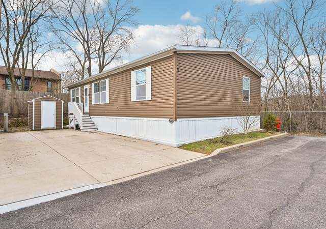Beautiful 4 Bedroom Mobile Home in Glenview School District