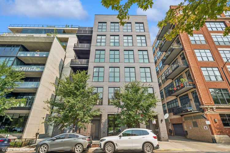 Luxury 5700 SF One-Level Home with 5 En-Suite Bedrooms and Private Terrace